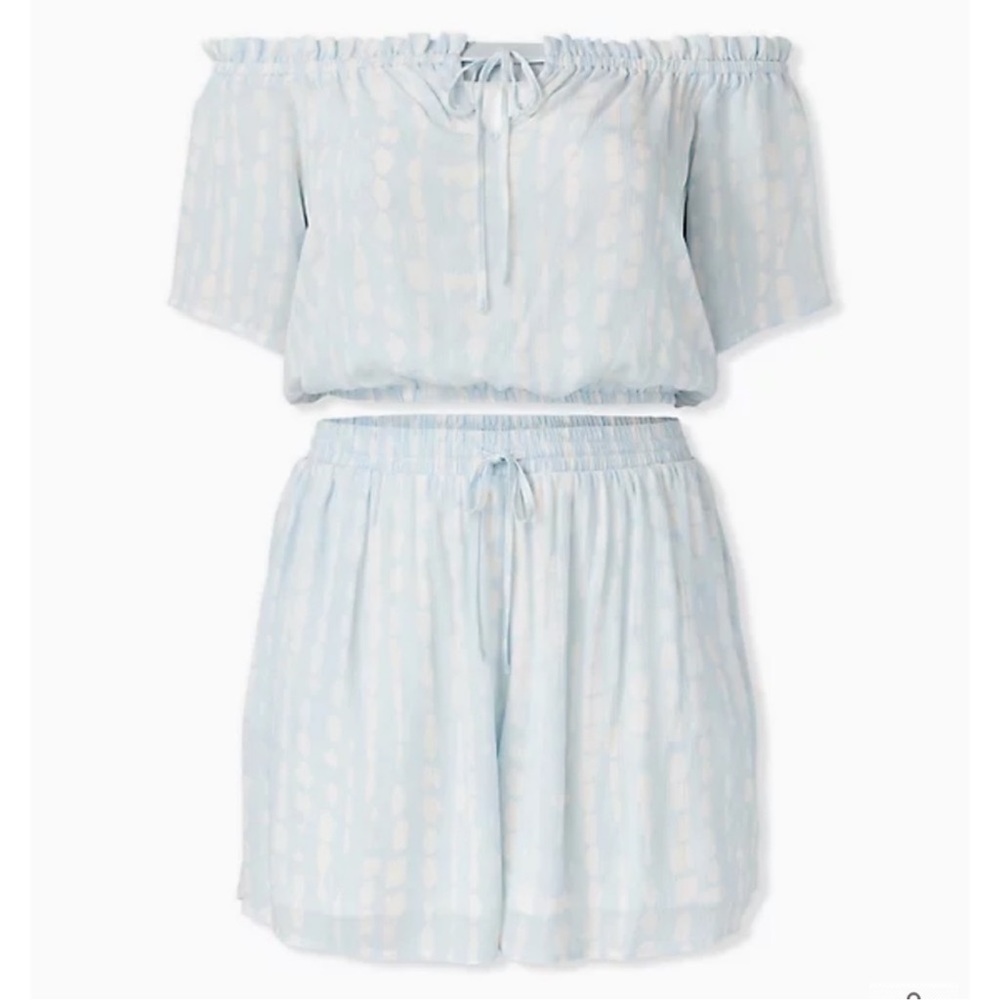 TORRID LIGHT BLUE TIE-DYE GAUZE CROP TOP & DRAWSTRING SHORT SHORT SET 3